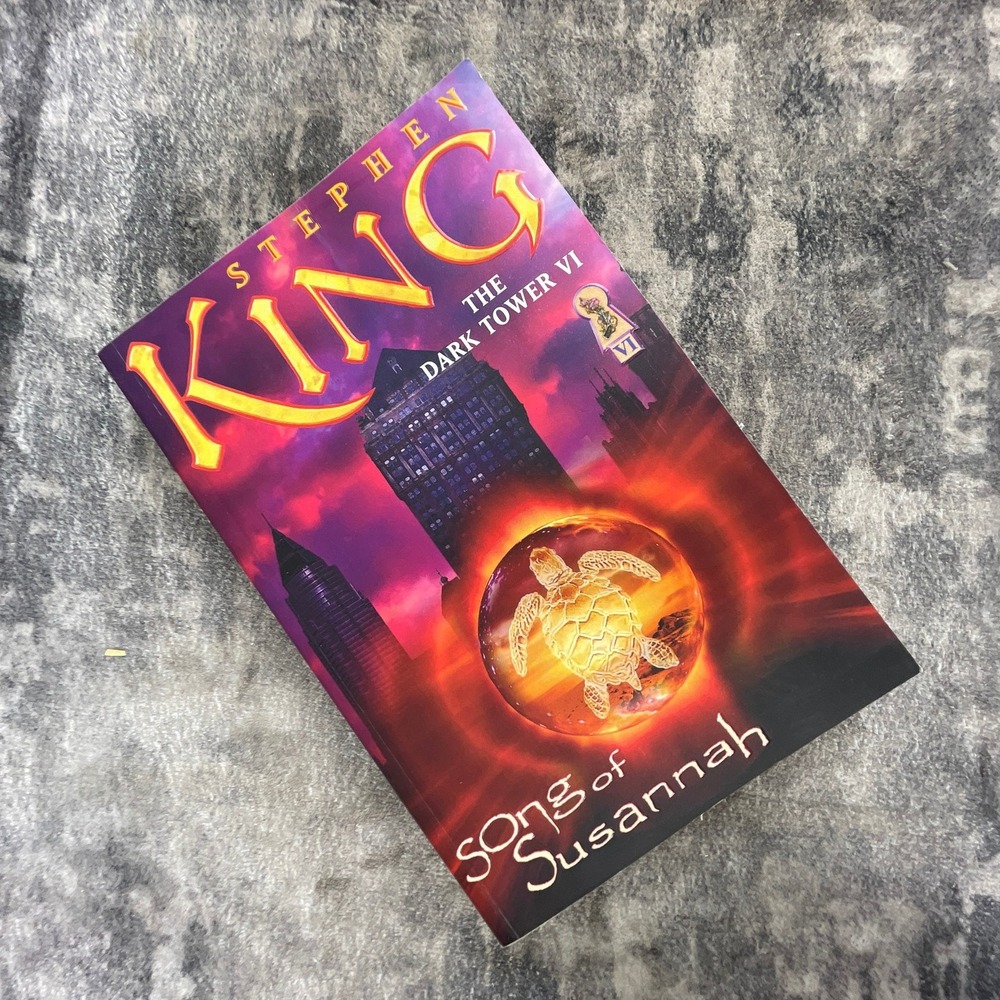 Song of Susannah Stephen King The Dark Tower VI Paperback Darrel Anderson Art
